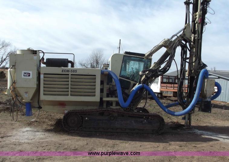 image for item D3501 2004 Atlas Copco ECM585 drilling machine