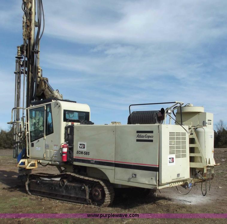 image for item D3501 2004 Atlas Copco ECM585 drilling machine