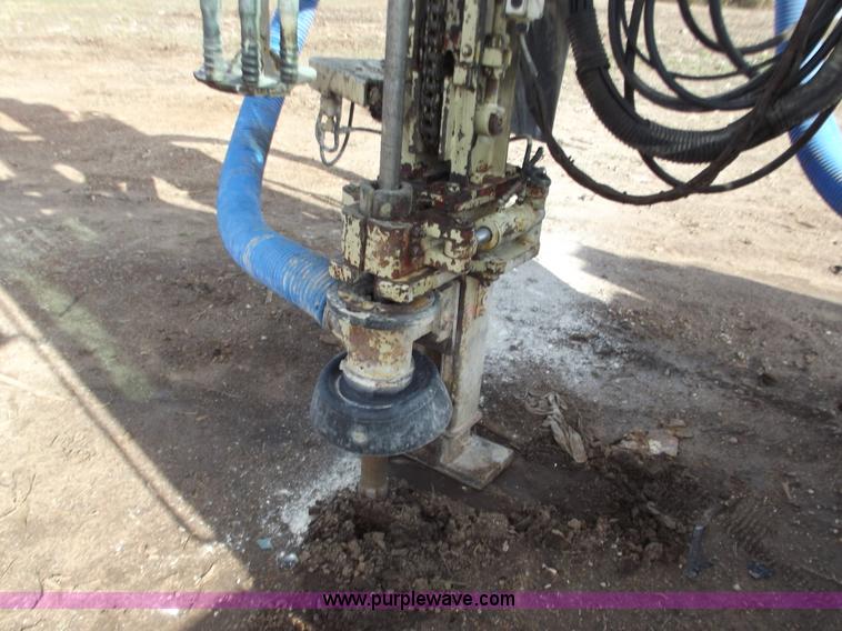 image for item D3501 2004 Atlas Copco ECM585 drilling machine