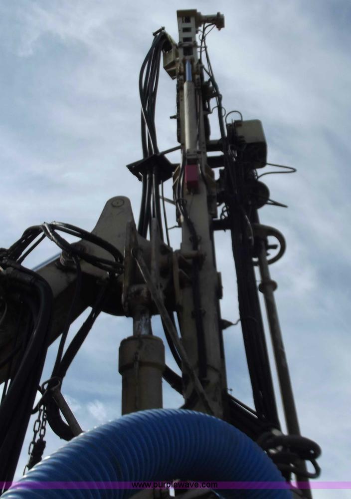 image for item D3501 2004 Atlas Copco ECM585 drilling machine