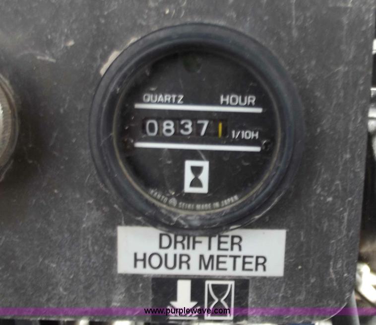 image for item D3501 2004 Atlas Copco ECM585 drilling machine