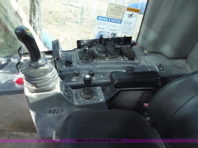 image for item D3501 2004 Atlas Copco ECM585 drilling machine