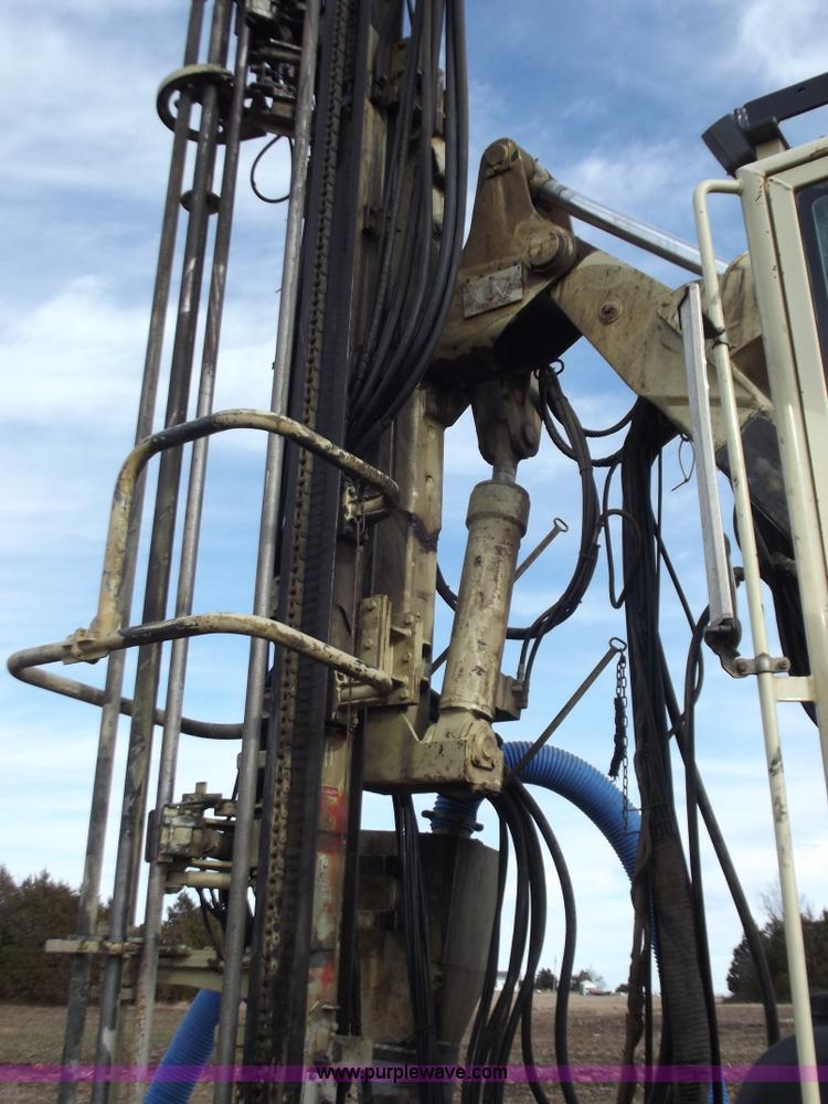 image for item D3501 2004 Atlas Copco ECM585 drilling machine