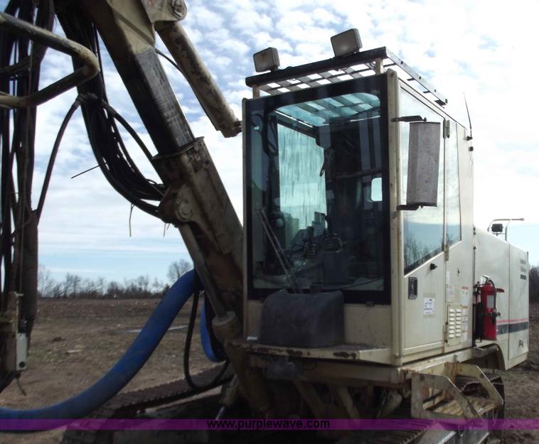 image for item D3501 2004 Atlas Copco ECM585 drilling machine