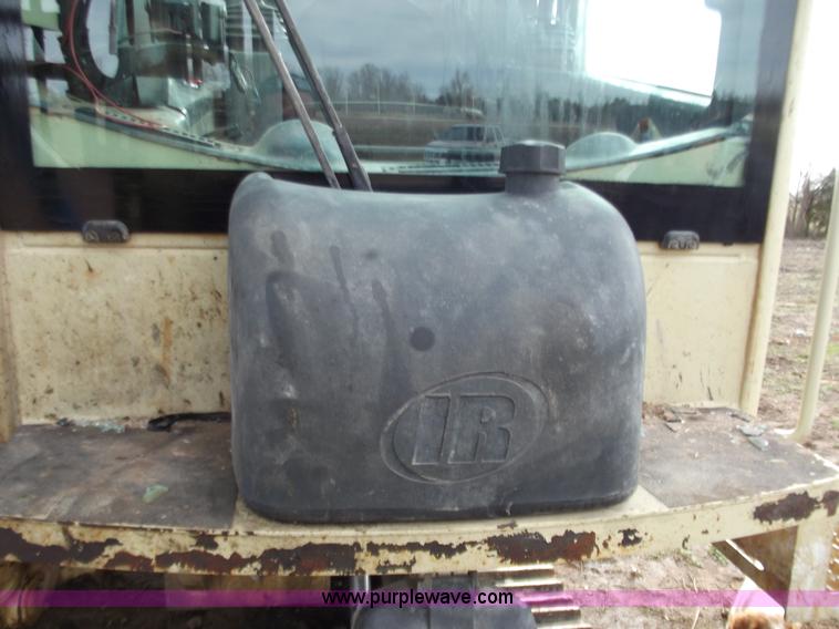 image for item D3501 2004 Atlas Copco ECM585 drilling machine