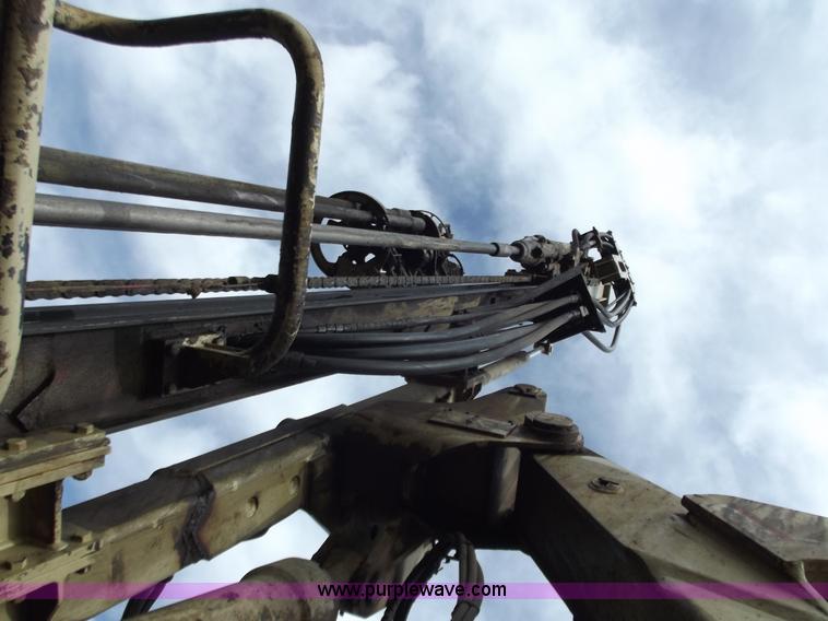 image for item D3501 2004 Atlas Copco ECM585 drilling machine