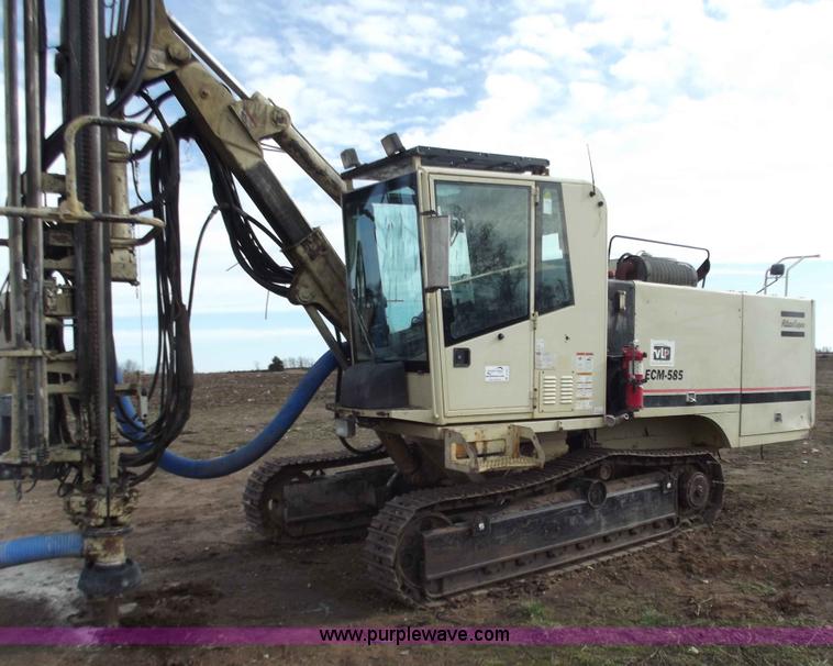 image for item D3501 2004 Atlas Copco ECM585 drilling machine