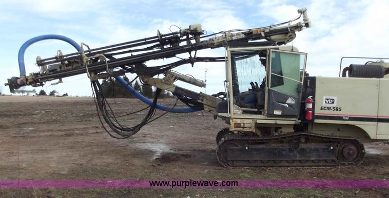 image for item D3501 2004 Atlas Copco ECM585 drilling machine