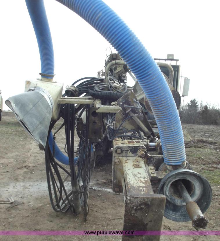 image for item D3501 2004 Atlas Copco ECM585 drilling machine