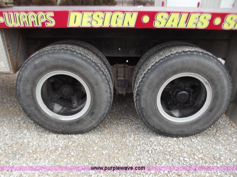 image for item D3504 1979 Ford flatbed truck with crane