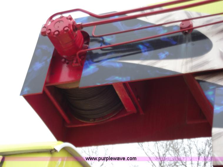 image for item D3504 1979 Ford flatbed truck with crane