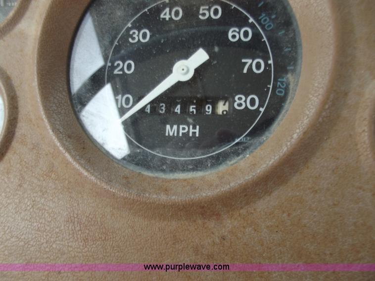 image for item D3504 1979 Ford flatbed truck with crane