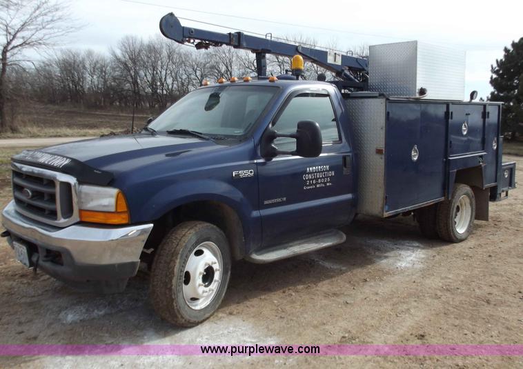 image for item D3505 2001 Ford F550 XLT Super Duty service truck