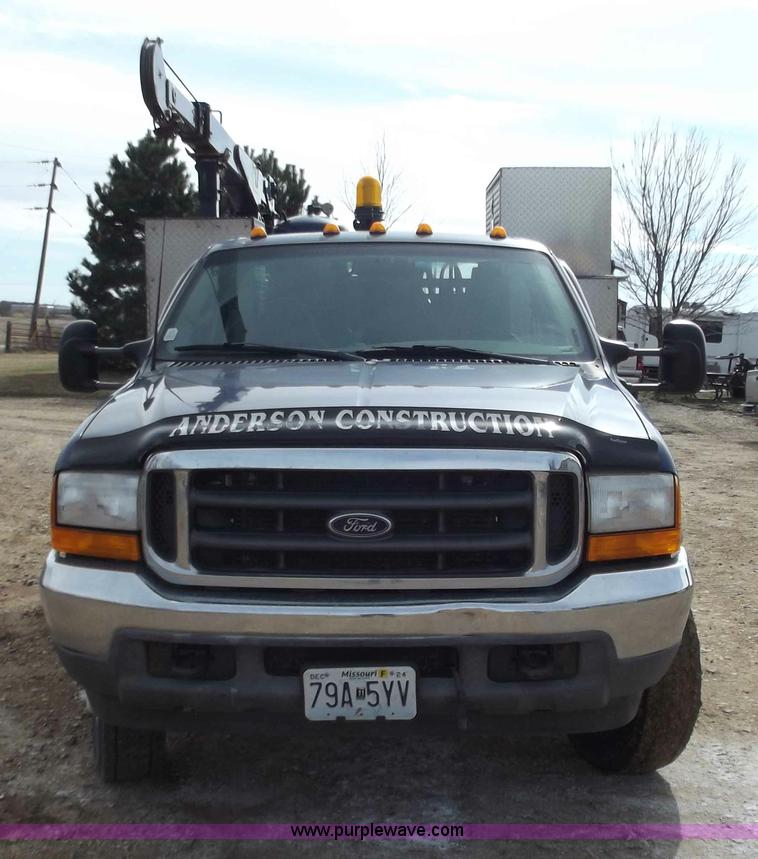 image for item D3505 2001 Ford F550 XLT Super Duty service truck