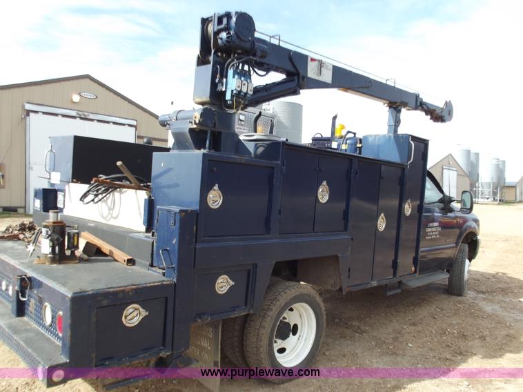 image for item D3505 2001 Ford F550 XLT Super Duty service truck