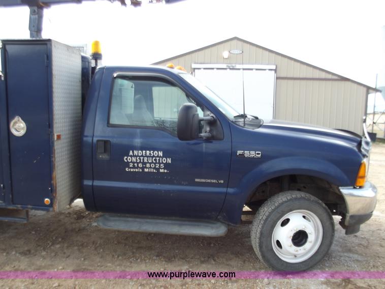 image for item D3505 2001 Ford F550 XLT Super Duty service truck