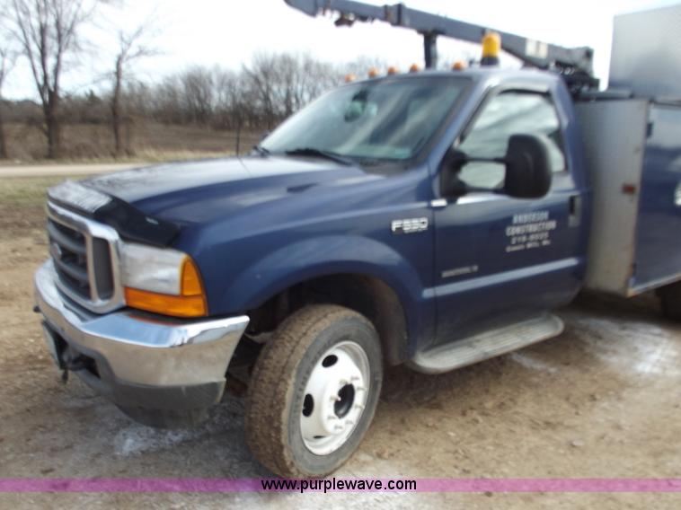 image for item D3505 2001 Ford F550 XLT Super Duty service truck
