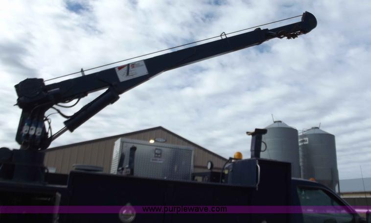 image for item D3505 2001 Ford F550 XLT Super Duty service truck