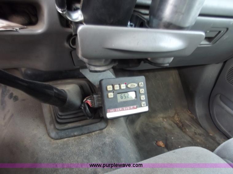 image for item D3505 2001 Ford F550 XLT Super Duty service truck