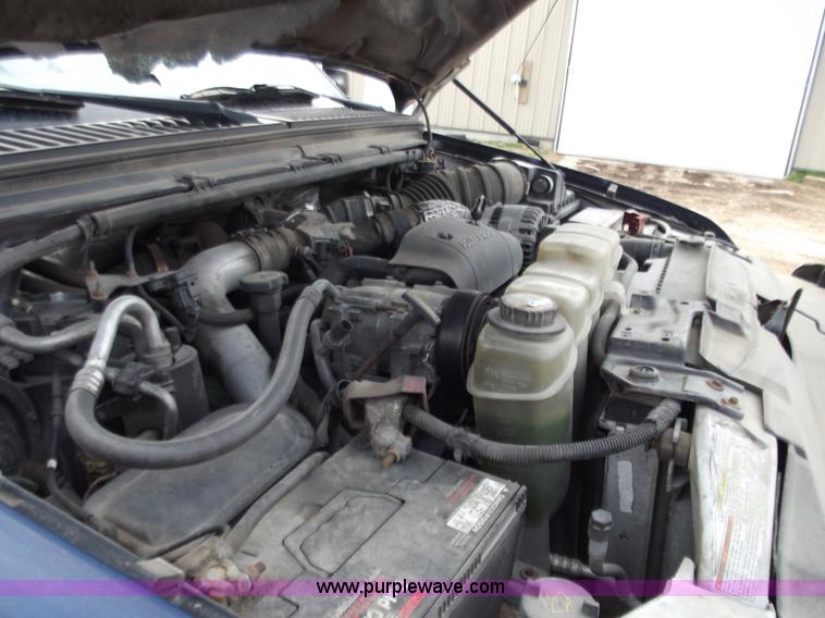 image for item D3505 2001 Ford F550 XLT Super Duty service truck