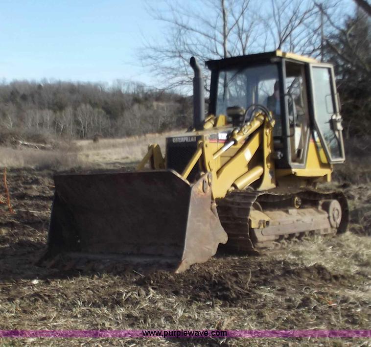 image for item D3507 2002 Caterpillar 939C track loader