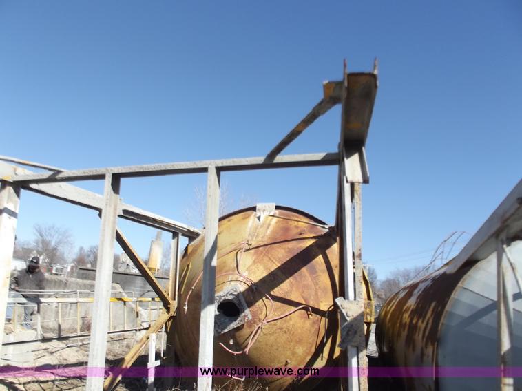 image for item D3541 75 ton cement powder silo