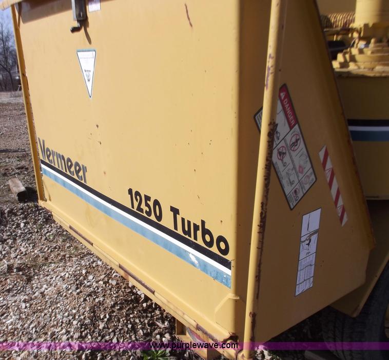 image for item D3616 Vermeer 1250 Turbo wood chipper