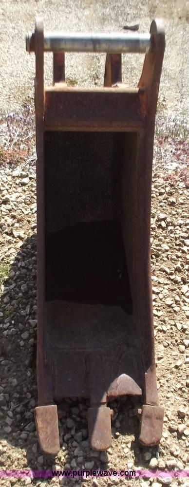 image for item D3620 Woods 12" backhoe bucket with three teeth