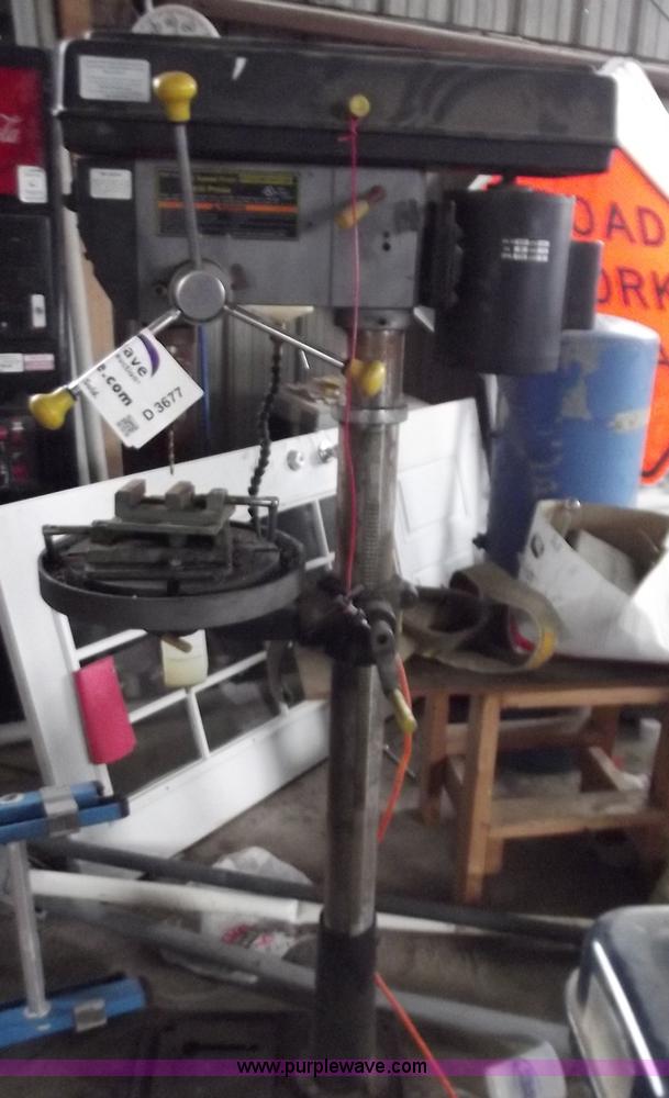 image for item D3677 Central Machinery 16 speed floor drill press