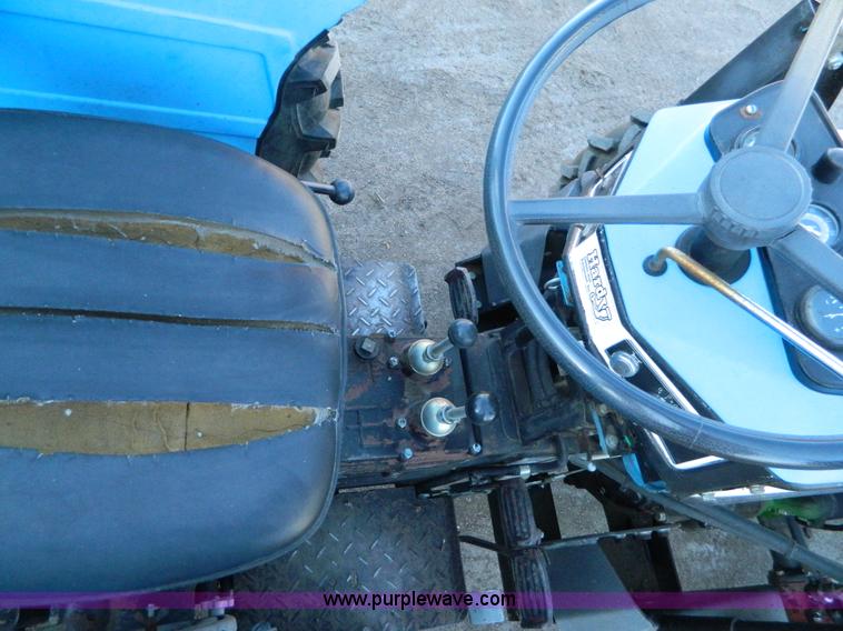 image for item D8859 Hardy 254 MFWD tractor