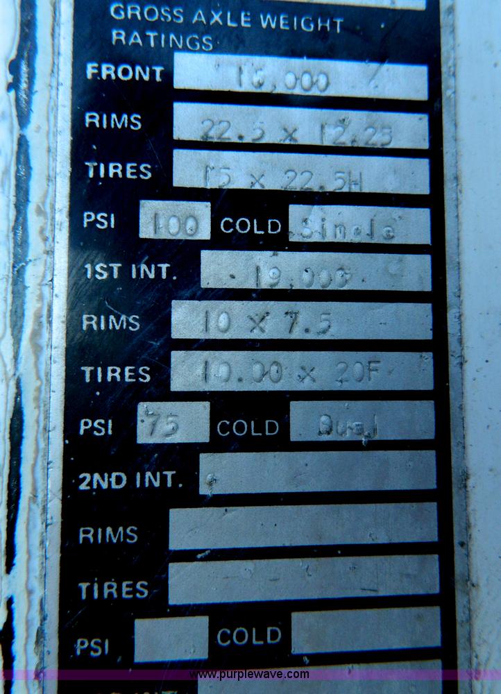 image for item D8860 1978 Ford cement truck