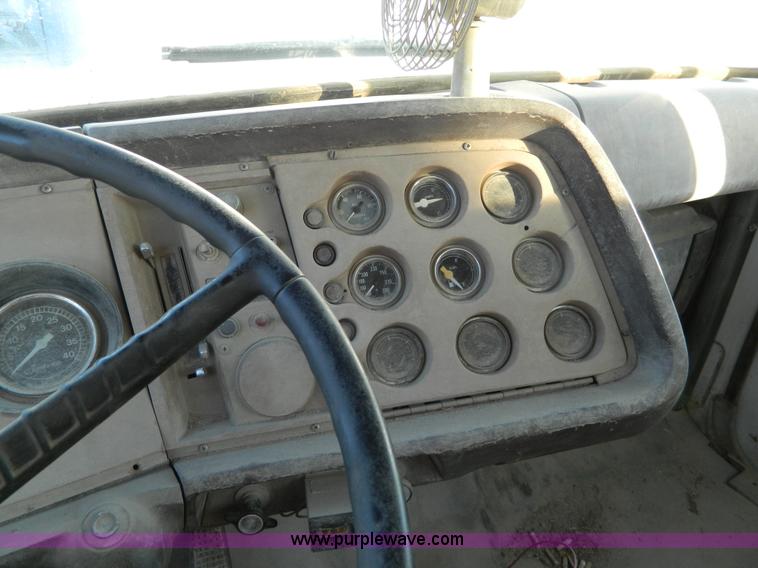 image for item D8860 1978 Ford cement truck