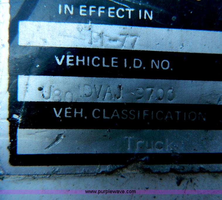 image for item D8860 1978 Ford cement truck