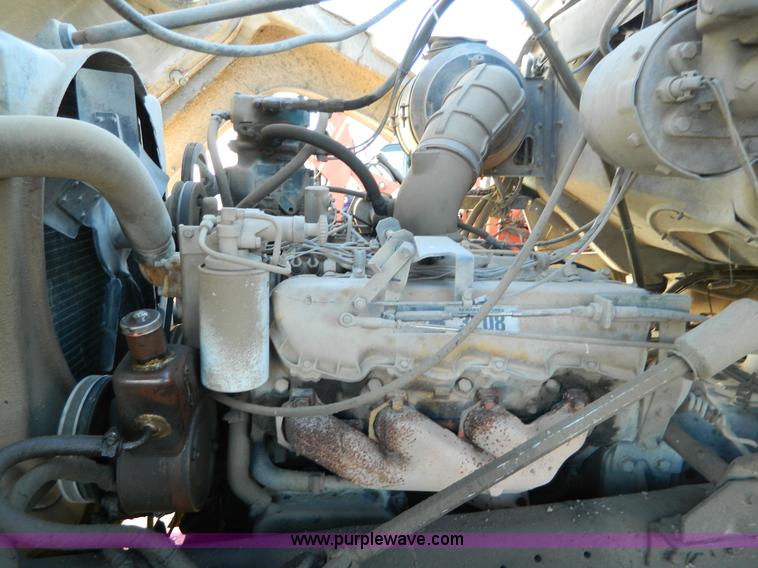 image for item D8860 1978 Ford cement truck