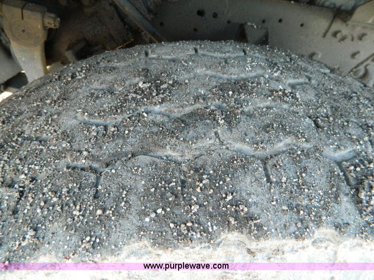 image for item D8860 1978 Ford cement truck