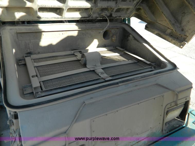 image for item D8864 Tennant 385 sweeper