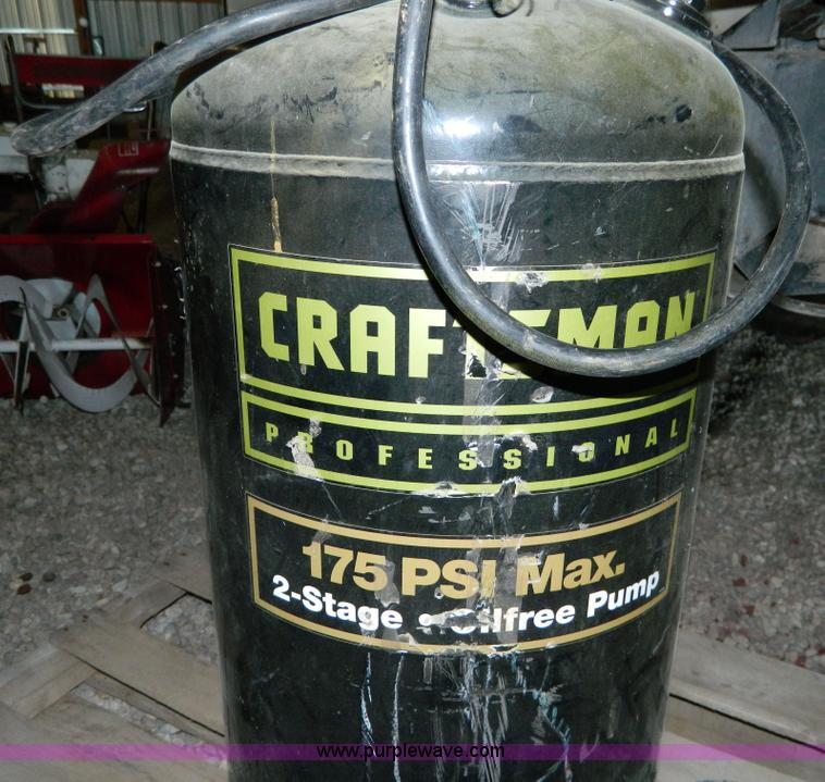 image for item E9414 Craftsman 25 gallon air compressor