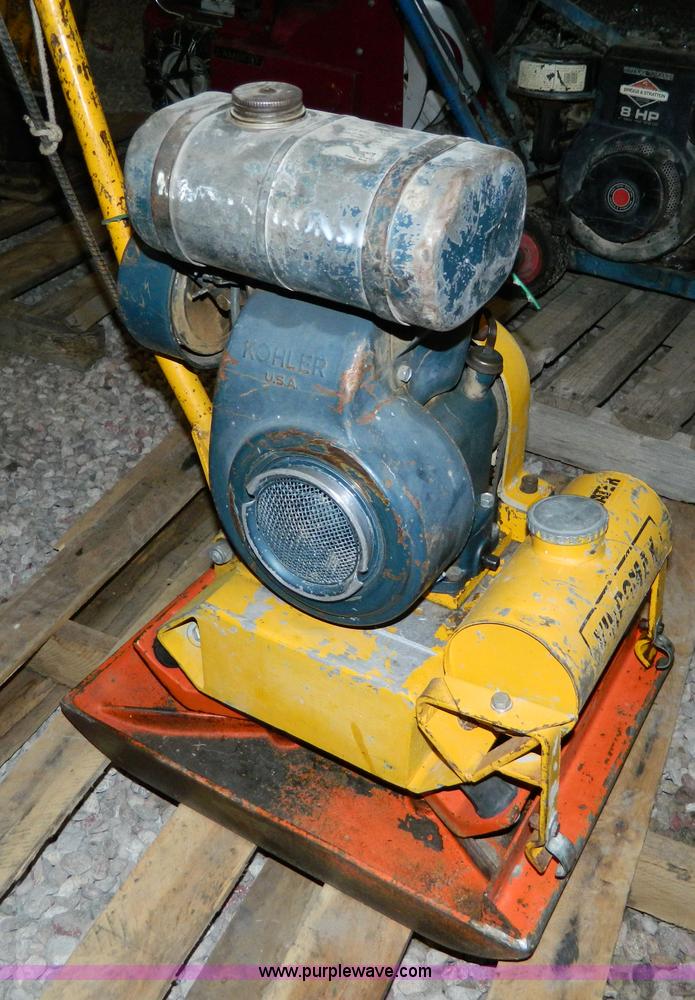 image for item E9417 Case vibratory compactor plate