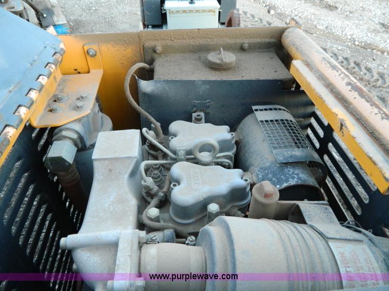 image for item E9442 Stone RD33HT compactor