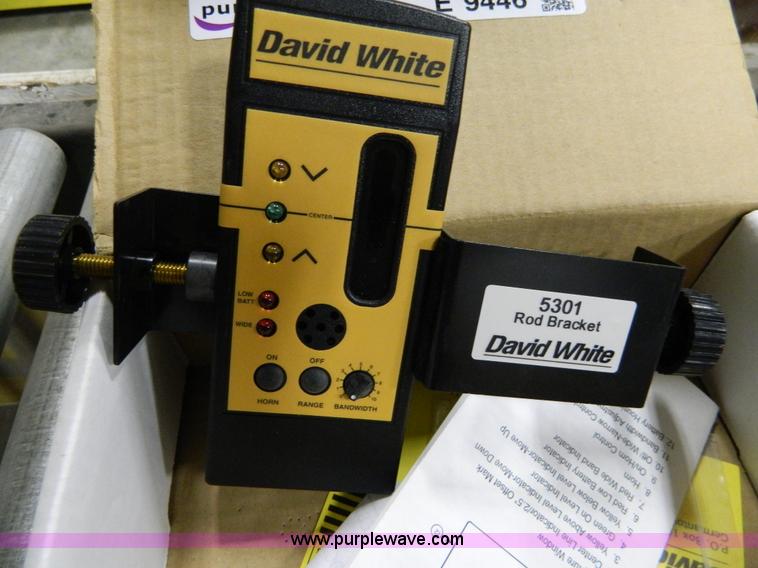 image for item E9446 David White receiver/detector