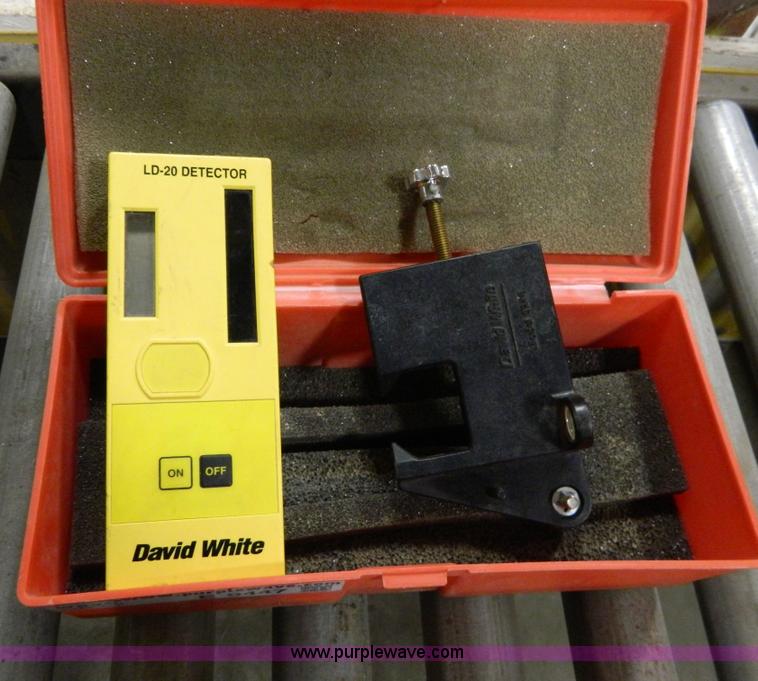 image for item E9447 David White LD-20 detector