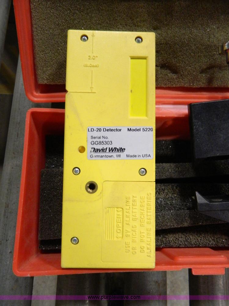 image for item E9447 David White LD-20 detector
