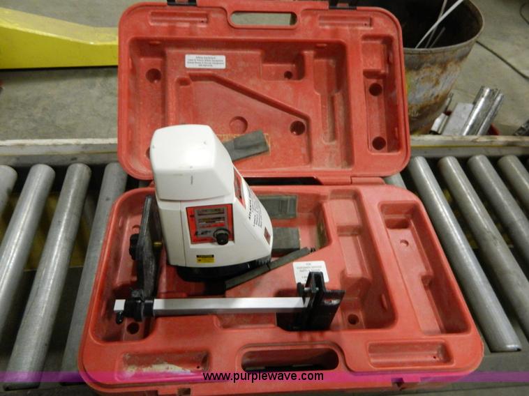 image for item E9449 Atlanta laser level