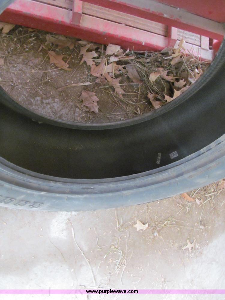 image for item G9459 Cooper 275/60R20 tire