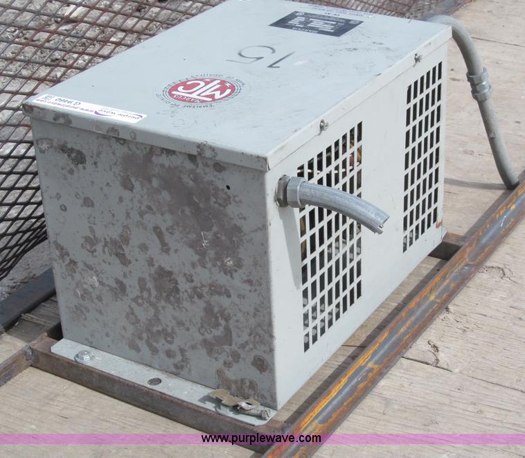 image for item G9460 Marcus 600 amp electrical transformer