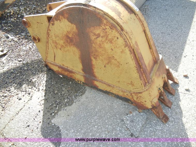image for item U9861 12"W backhoe bucket