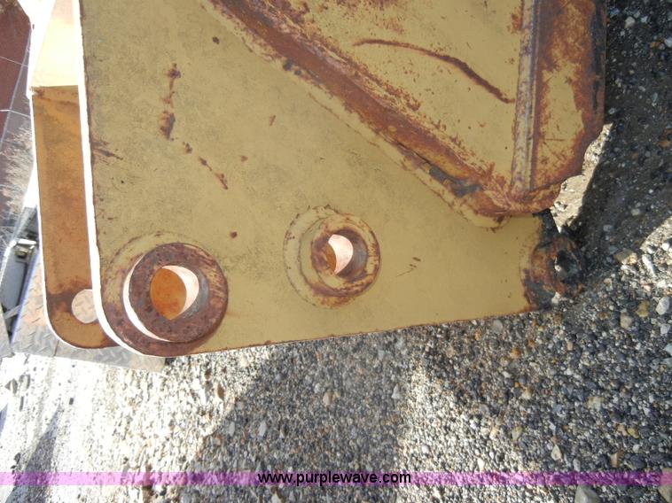 image for item U9861 12"W backhoe bucket