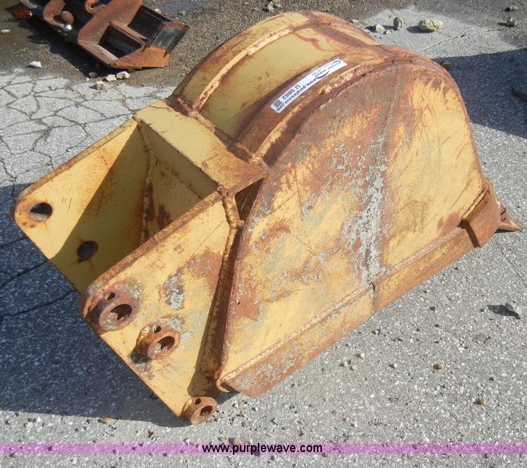 image for item U9862 12"W backhoe bucket