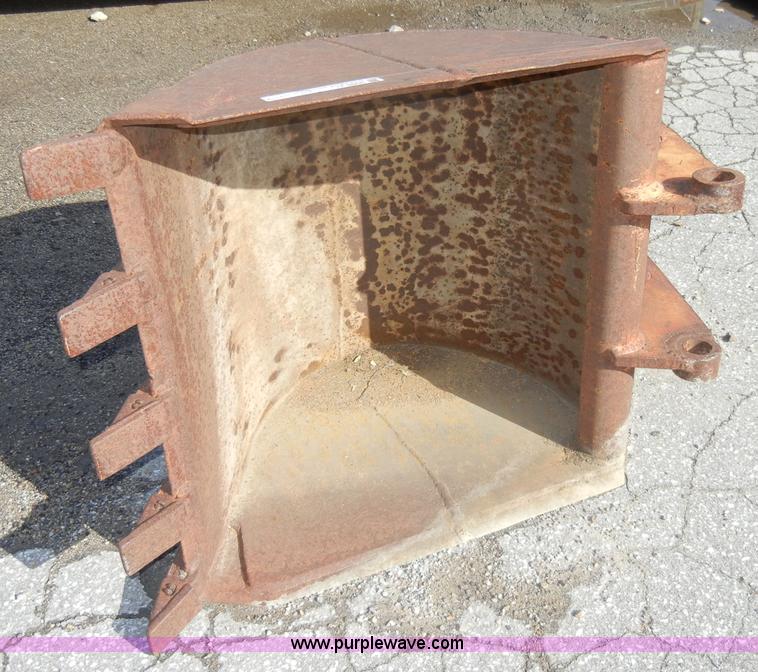 image for item U9866 Backhoe bucket