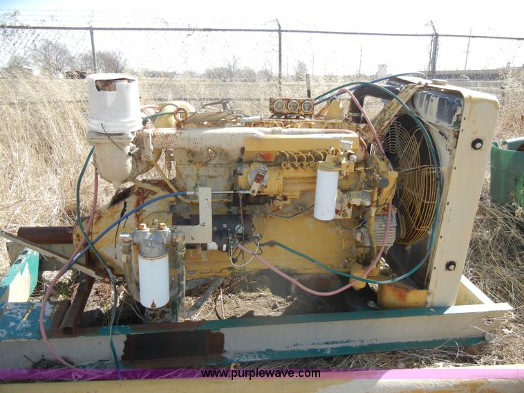 image for item U9869 Caterpillar D333 six cylinder turbo diesel engine